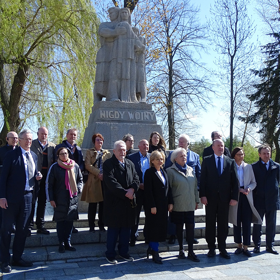 Delegacja Parlamentu Kraju Związkowego Hesji z wizytą w Muzeum Martyrologicznym w Żabikowie